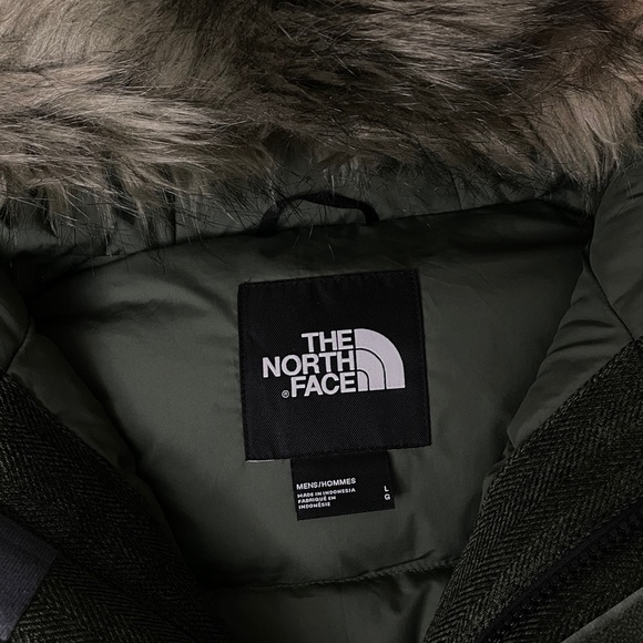 New North Face Green Down Parka - Picture 2 of 4